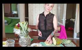 HOW TO CUT A PINEAPPLE | Clean & Delicious